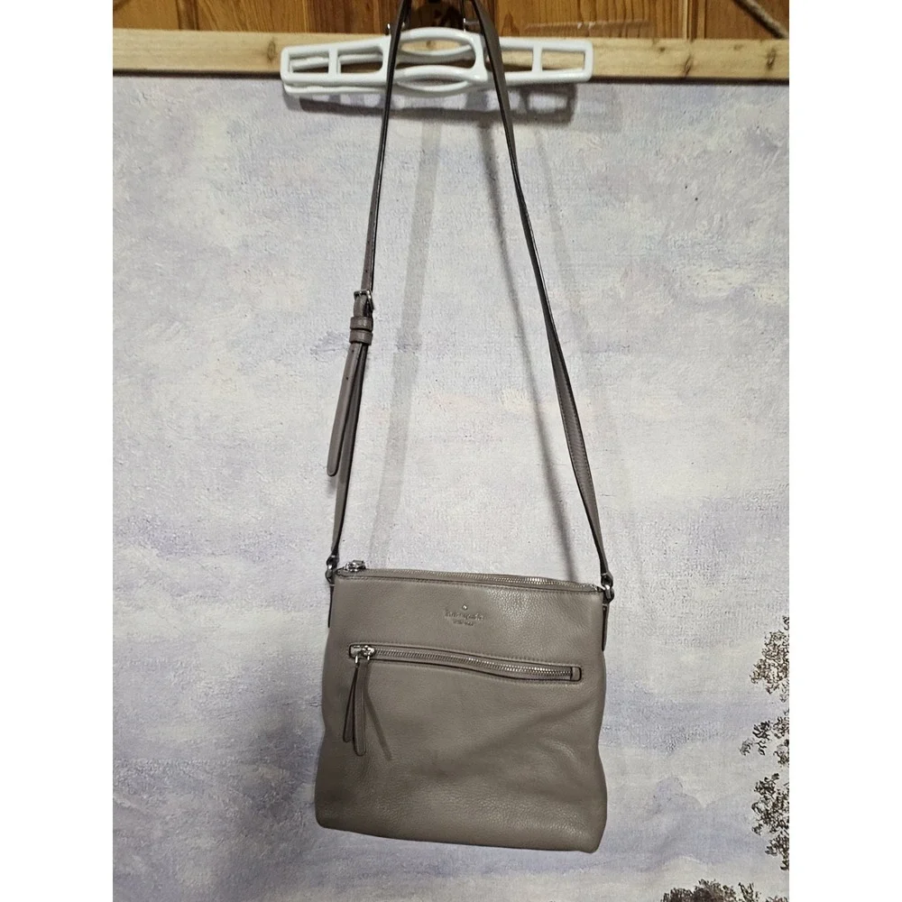 PRE OWNED GOOD 8/10 Kate Spade Jackson Top Zip‎ Crossbody WKRU5941-Brownstone